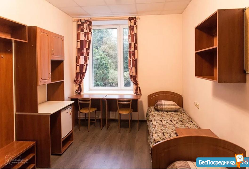 Общежитие в москве комната на 1 человека. СИБУПК общежитие 1. Одноместная комната в общежитии. Комната в общежитии на одного человека. Комната в общежитии на 1 человека.