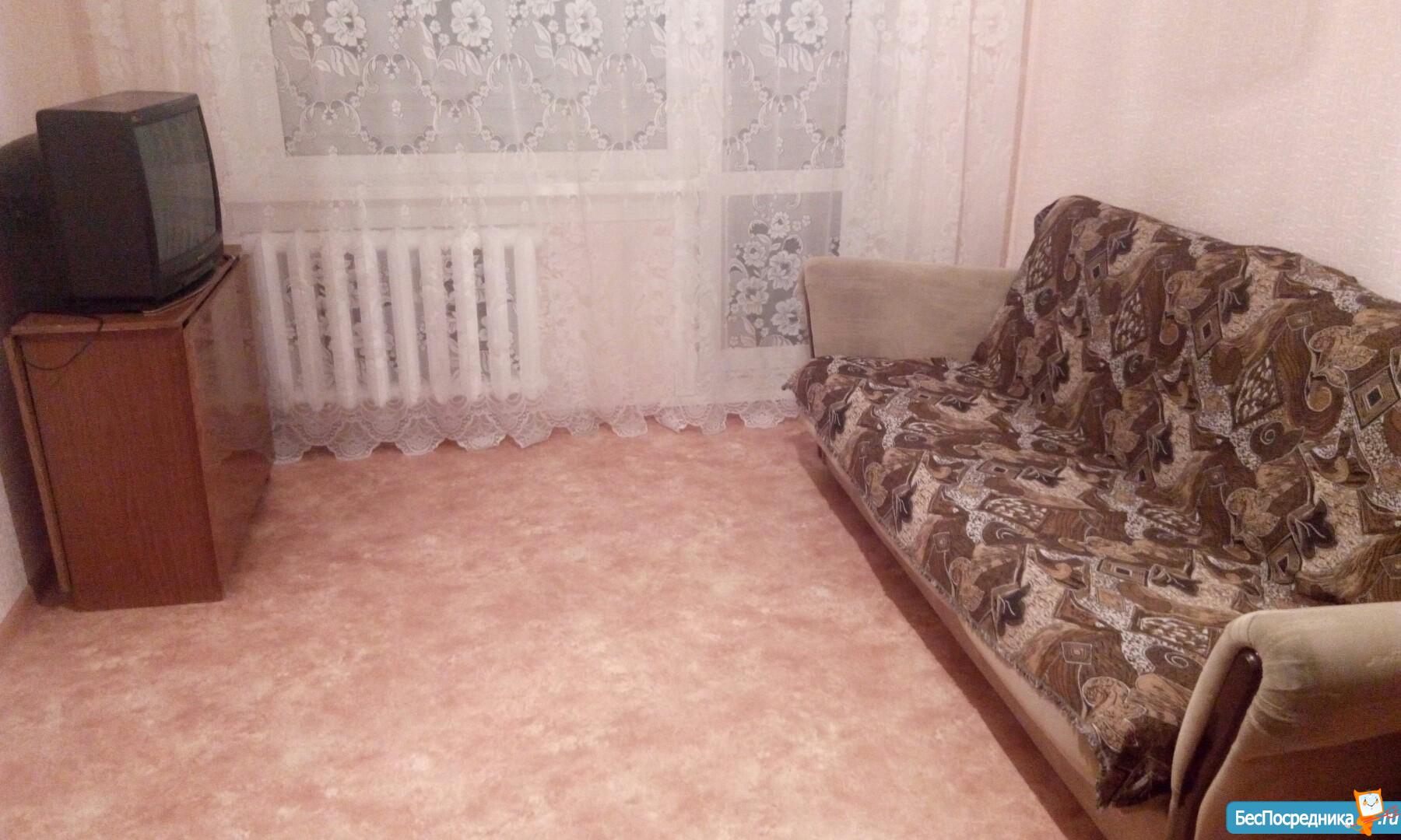 Квартира по суточной на пединституте. Комната в коммуналке на подселении. Улица мира 2 снять комнату. Суточный квартира в екатеринбурге город химмаш. 15 г.